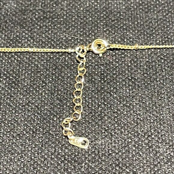 Delicate necklace with green stone - Picture 6 of 8